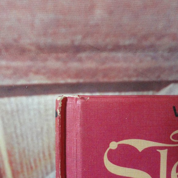 Disney Sleeping Beauty hardcover 1974 Disney, Illustrated cute - Picture 3 of 6